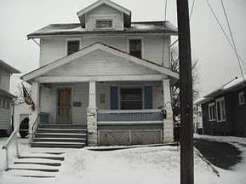 2nd image of 547 Marion Ave