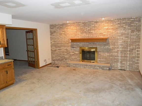 4th image of 16924 S Pineview Dr