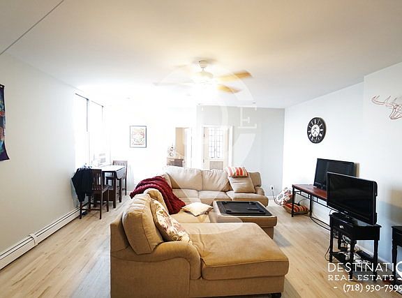 3rd image of 266 22nd St APT 4B