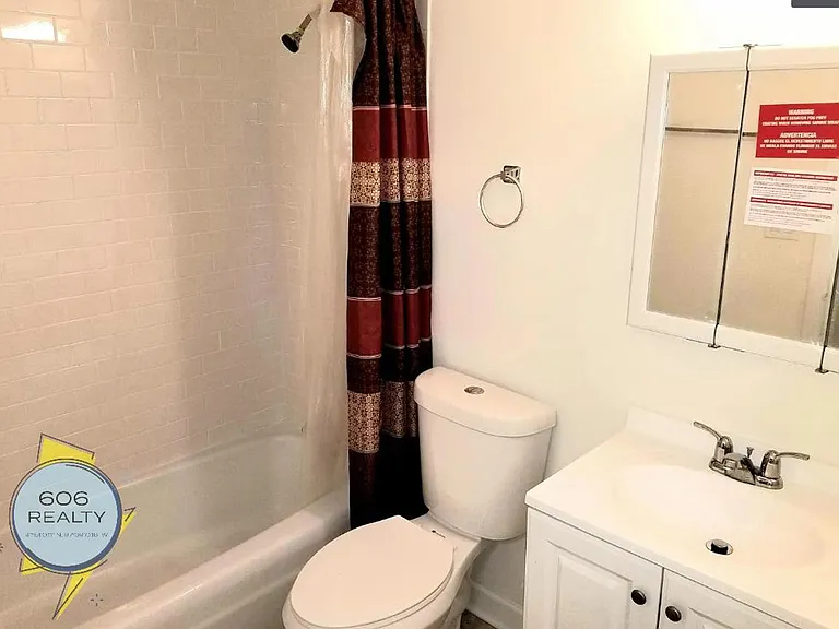 1039 College - apartments and offices for rent — Photo 25