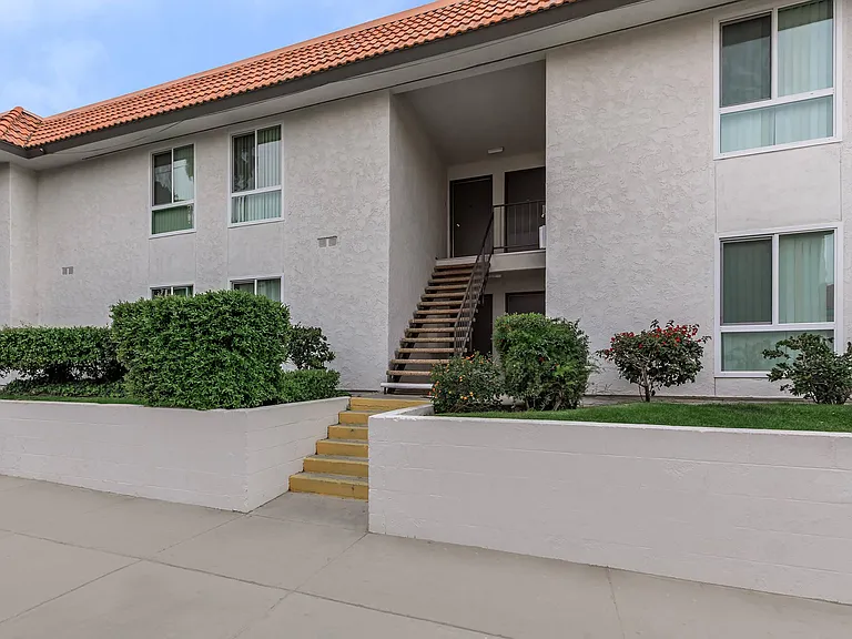 Pacific Palms — Photo 18
