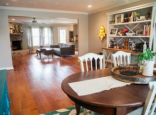 8927 Springview Ln, Houston, TX 77080