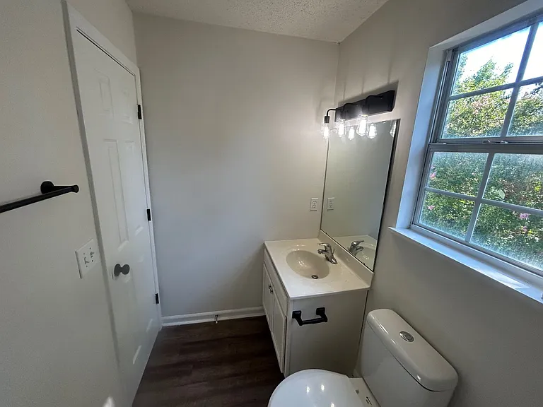 507 Summit Terrace Ct — Photo 17