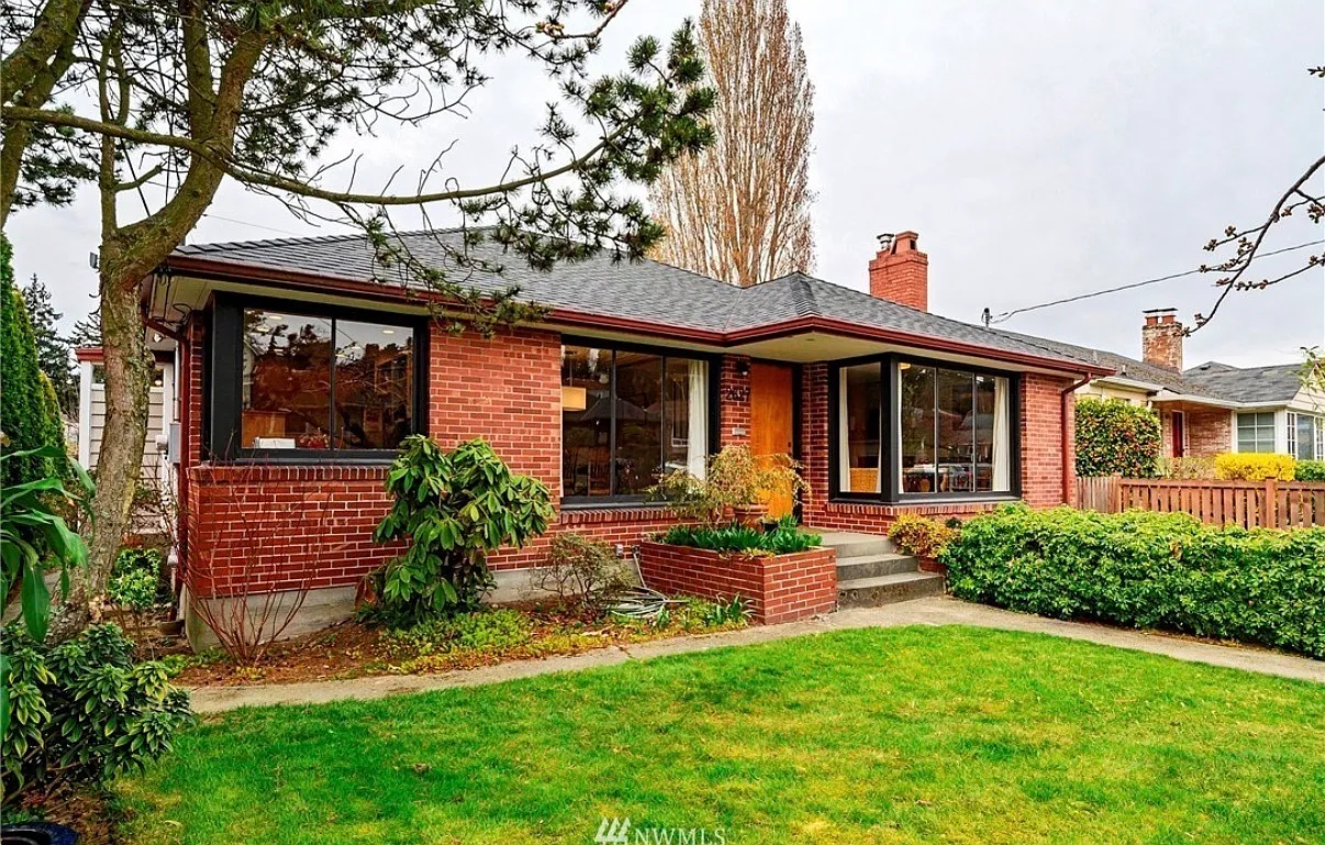 4 bed, 2060 sqft, $5,000 — Photo 1