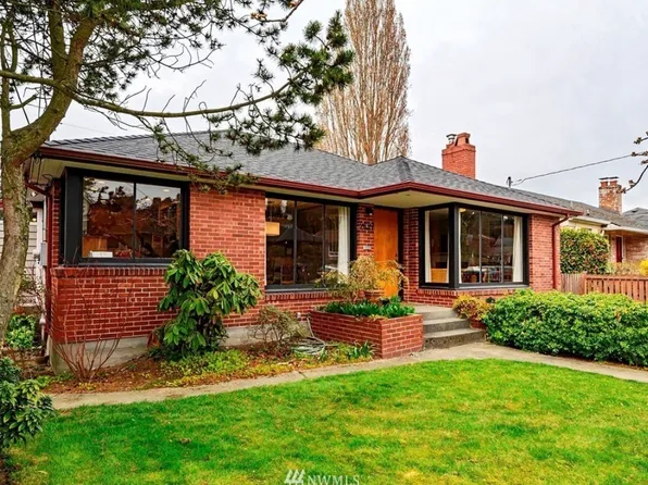 2627 32nd Ave W, Seattle, WA 98199