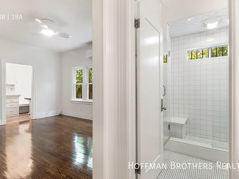 254 S Vendome St #4 — Photo 12