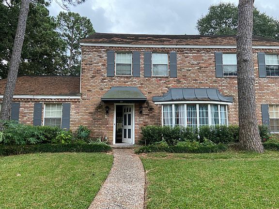 3rd image of 5411 Pebble Springs Dr