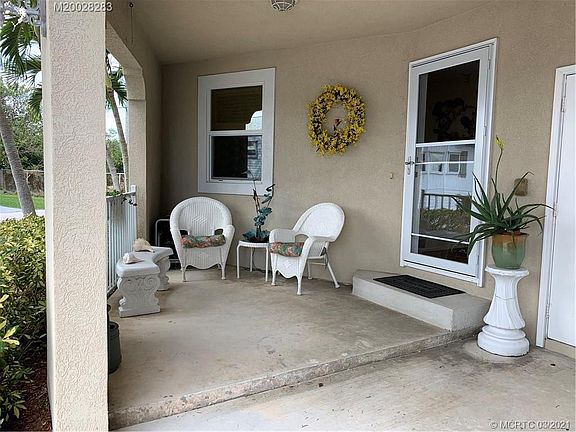 2nd image of 2175 Nettles Blvd