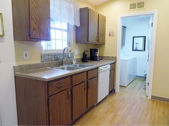 4th image of 6807 Fireside Ct