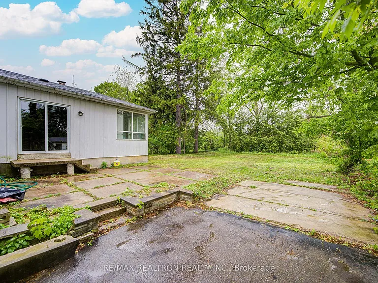 95 Roseview Ave — Photo 34