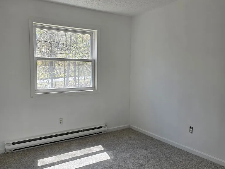 362 Somerset Dr — Photo 8