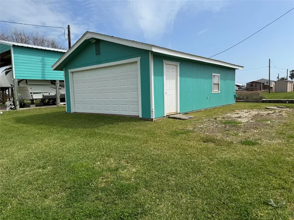 50 Sec County Rd #3-201, Bay City, TX 77414