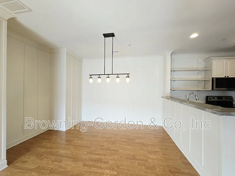 2 bed, 2.0 bath, 1174 sqft, $1,750 — Photo 3