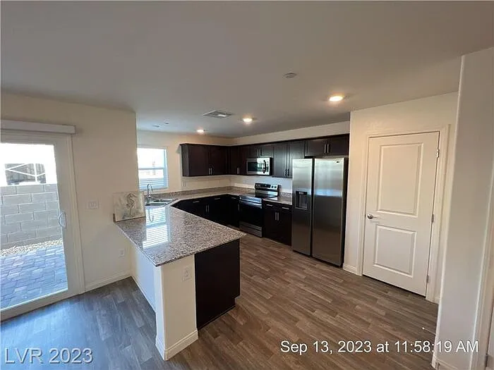 2750 Frosted Teal Ave — Photo 6