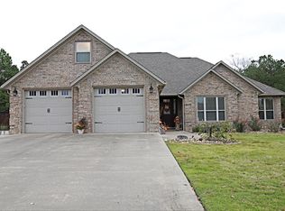 64 Bluefish Ave, Russellville, AR 72802