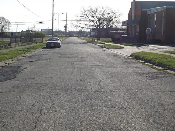 5th image of 513 Pontiac Ave