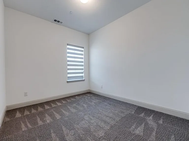 8126 Foraker St — Photo 8