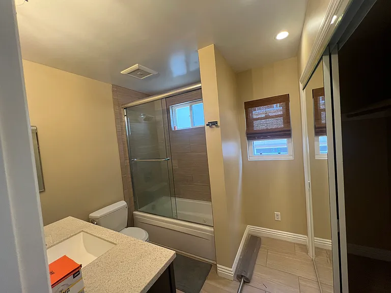 811 Spencer St — Photo 8