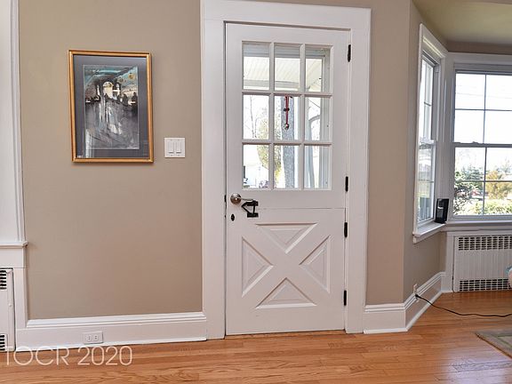 3rd image of 34 Woodside Ave