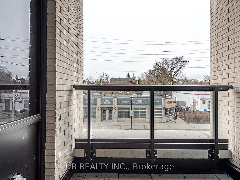 1451 Wellington St W #202 — Photo 12