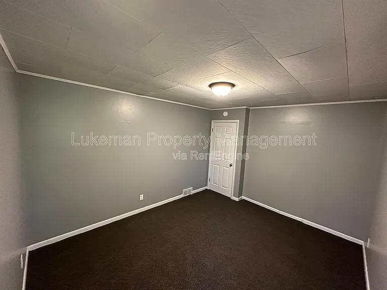 714 Village St #2 — Photo 7