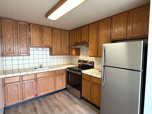 5th image of 1378 8th Ave #6