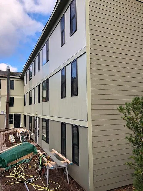 2 bed, 850 sqft, $2,200 — Photo 2