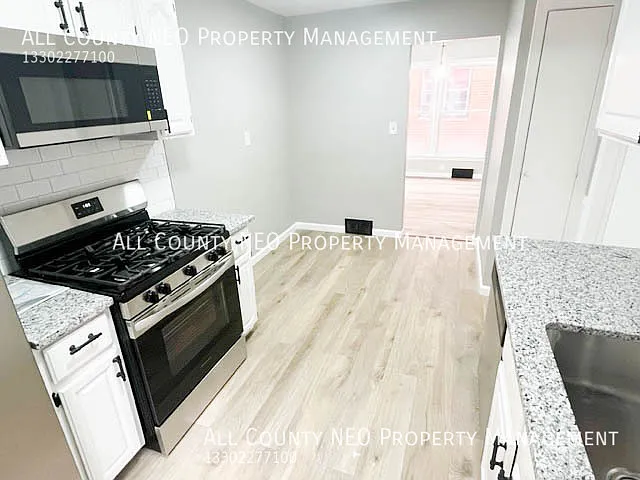 13526 Cedar Rd #DOWN — Photo 3