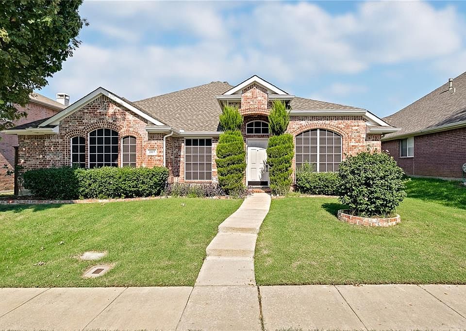 1st image of 2117 Wallbrook Dr