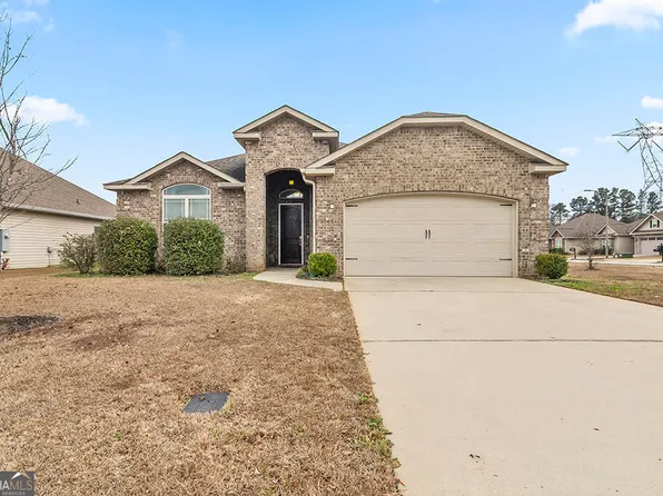 131 Savannah Ln, Bonaire, GA 31005