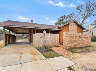 607 Court St, Port Allen, LA 70767