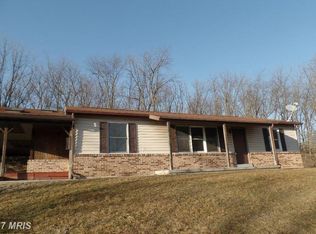 26 Windy Hill Rd, Newville, PA 17241