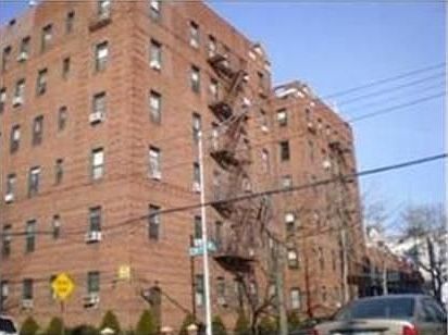 2nd image of 2901 Avenue I APT 2D