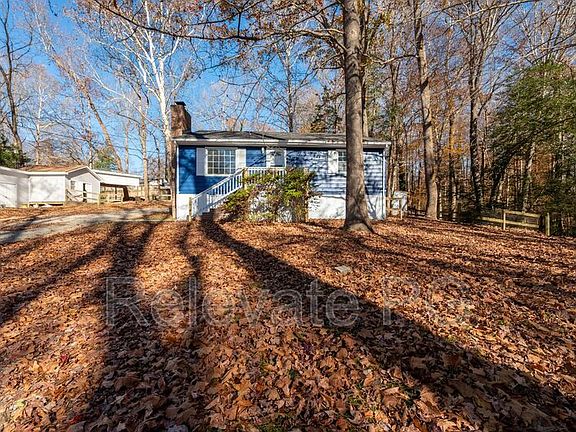 3rd image of 6805 Lakeshore Dr