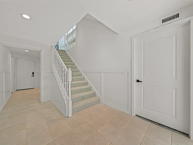 660 Anchor Dr — Photo 59