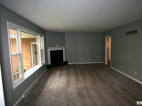5th image of 307 S Tazewell St