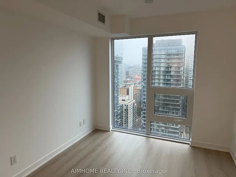 100 Queen St E #3303 — Photo 11
