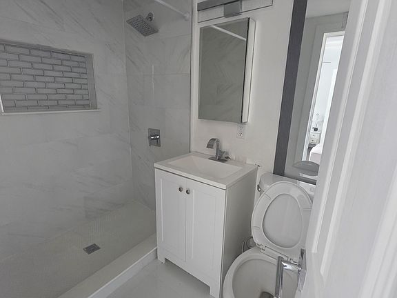 3rd image of 1439 NW 69th St #1439