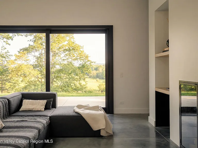 279 Tompkins Rd — Photo 12