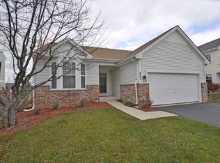 443 Finch Dr, Round Lake, IL