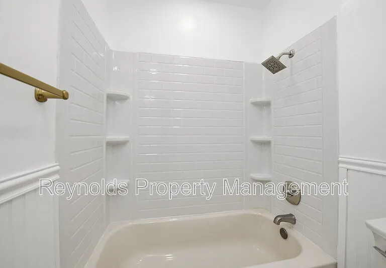 633 R Ave #35 — Photo 15