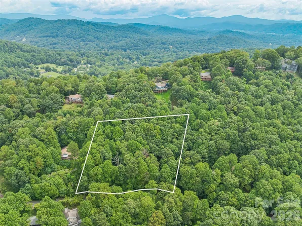 Breezeway Dr, Asheville, NC 28803