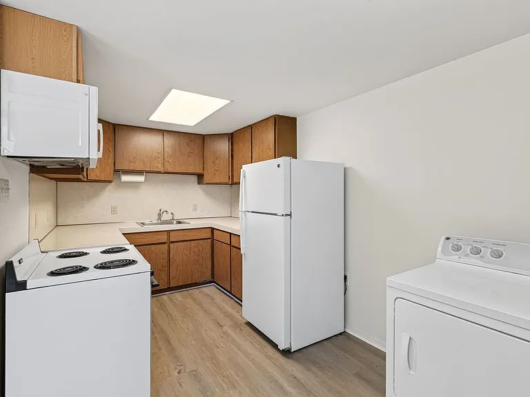 339 Water St #339 — Photo 7