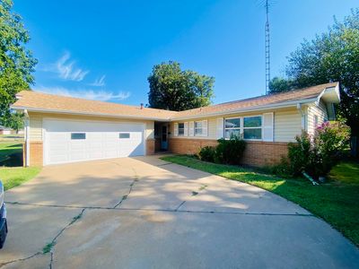 105 N Jane Ln, Enid, OK, 73703
