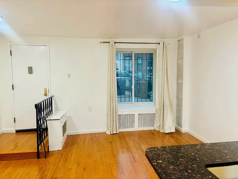 734 Madison St #1 — Photo 5