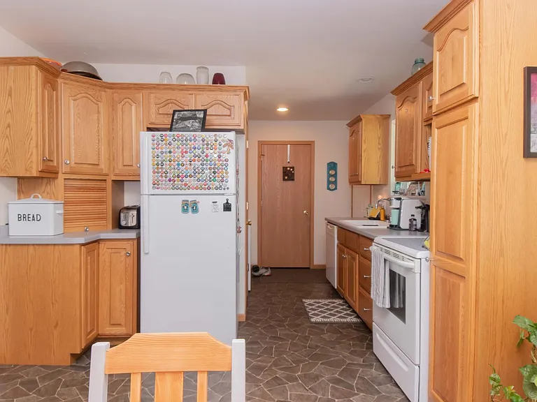 N3639 Grahl Dr #B — Photo 2