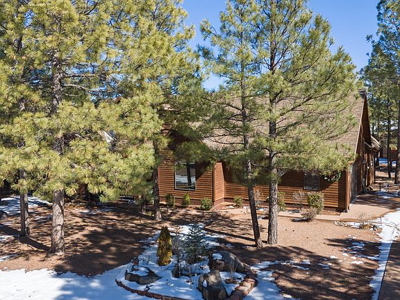 2nd image of 885 Pine Creek Dr