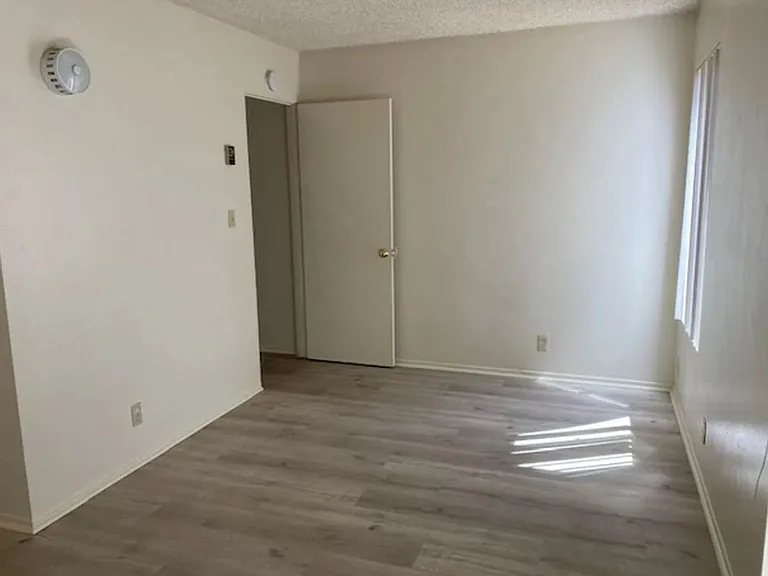 1206 Galleon Way — Photo 3