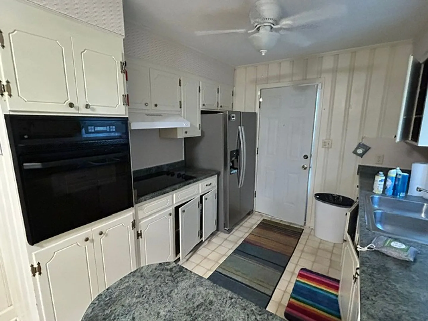 511 East 18th Street — Photo 4