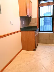 Rented by Rapid Realty Cobble Hill